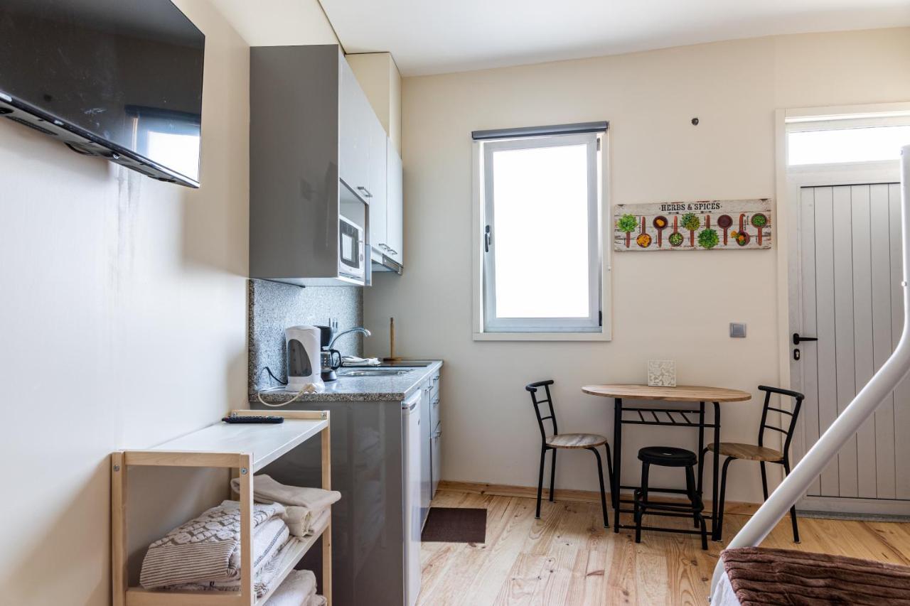 House On A Rustic Island At Campanha Trainstation Appartement Porto Buitenkant foto