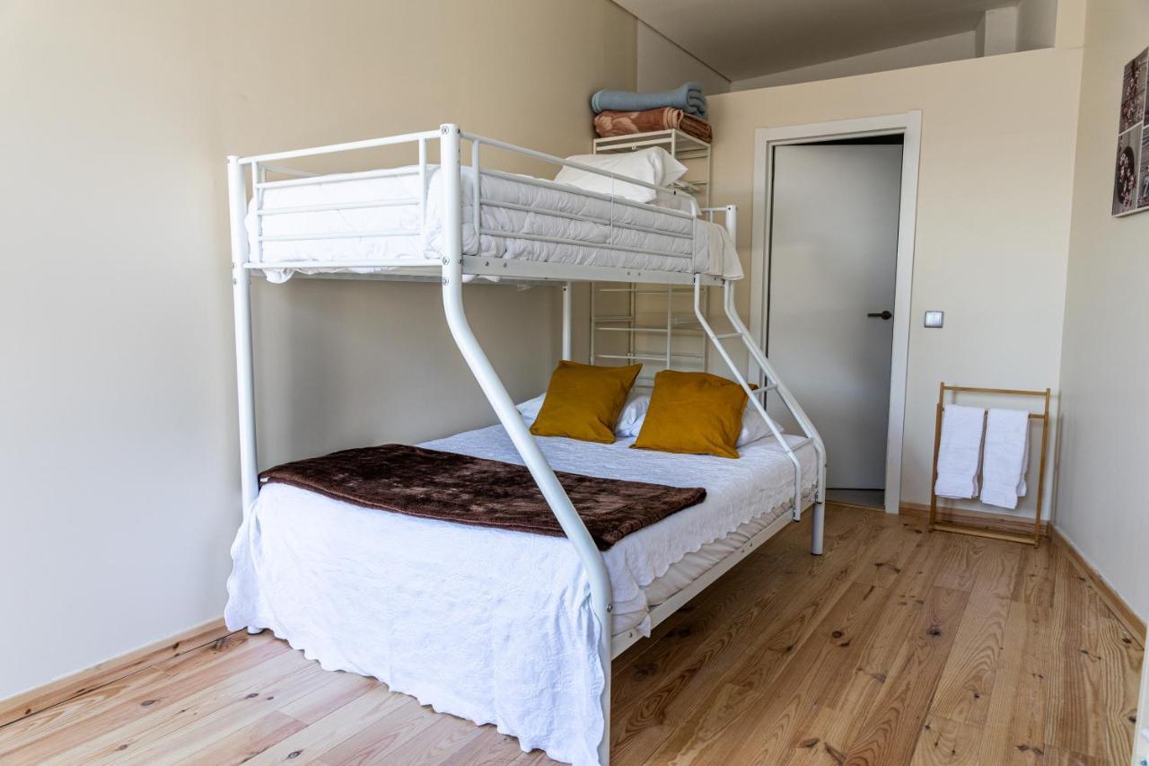 House On A Rustic Island At Campanha Trainstation Appartement Porto Buitenkant foto